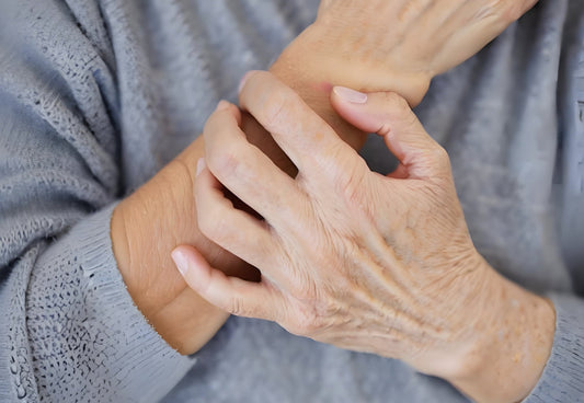 What is Dermatitis? How Baoshutang Bao Fu Ling Can Help Soothe & Treat It