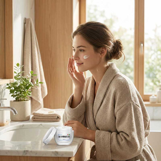 Bao Fu Ling Compound Camphor Cream 50g – Skin-Soothing Care for Itch, Dryness & Irritation